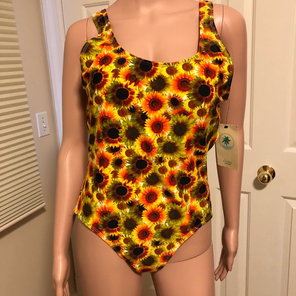NWT Aliana Swim One-Piece Swimsuit Sunflower 16